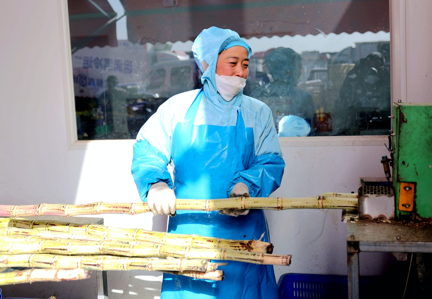 河南日报客户端报道:万邦:保障市场供应 稳住节日“菜篮子”(图6) 河南日报客户端报道:万邦:保障市场供应 稳住节日“菜篮子”(图6)