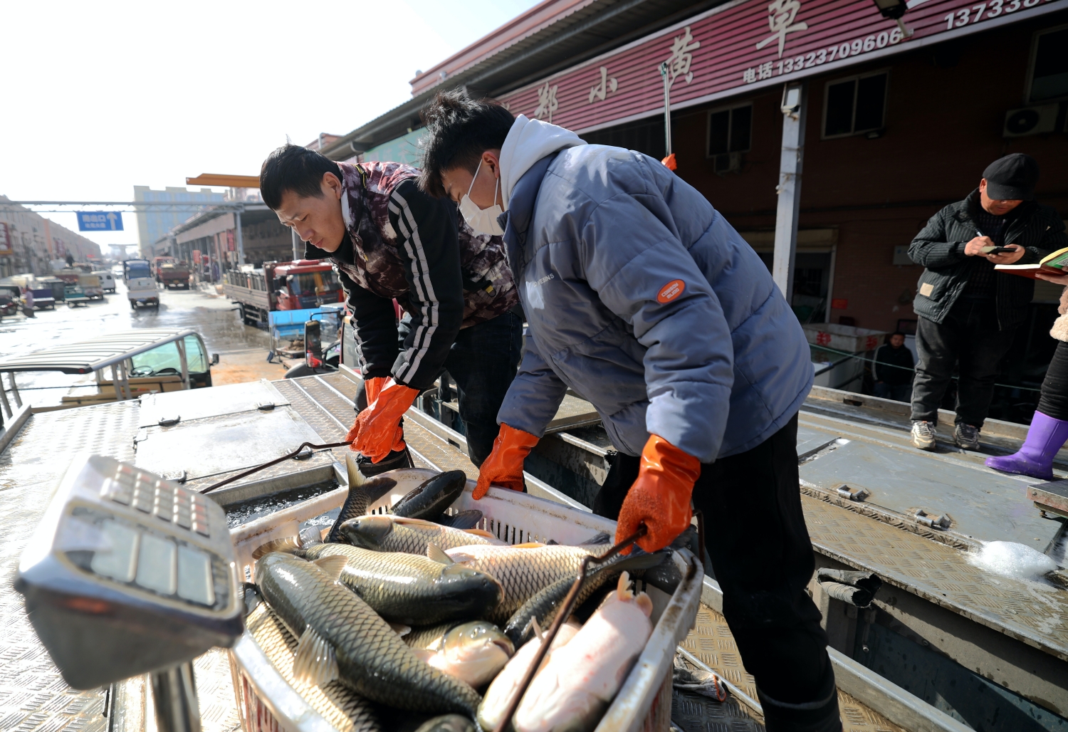 河南日报客户端报道:万邦:保障市场供应 稳住节日“菜篮子”(图8) 河南日报客户端报道:万邦:保障市场供应 稳住节日“菜篮子”(图8)