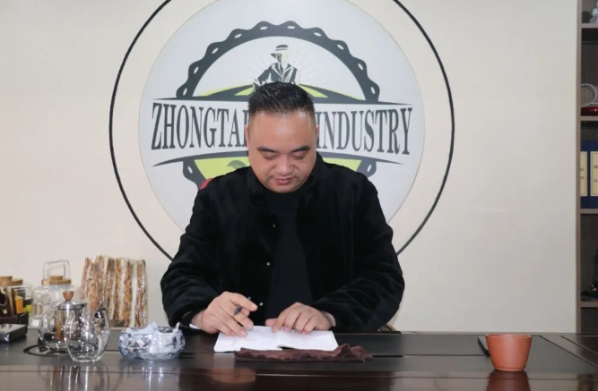 中泰果业褚辉：从零起步到成功之路(图2)