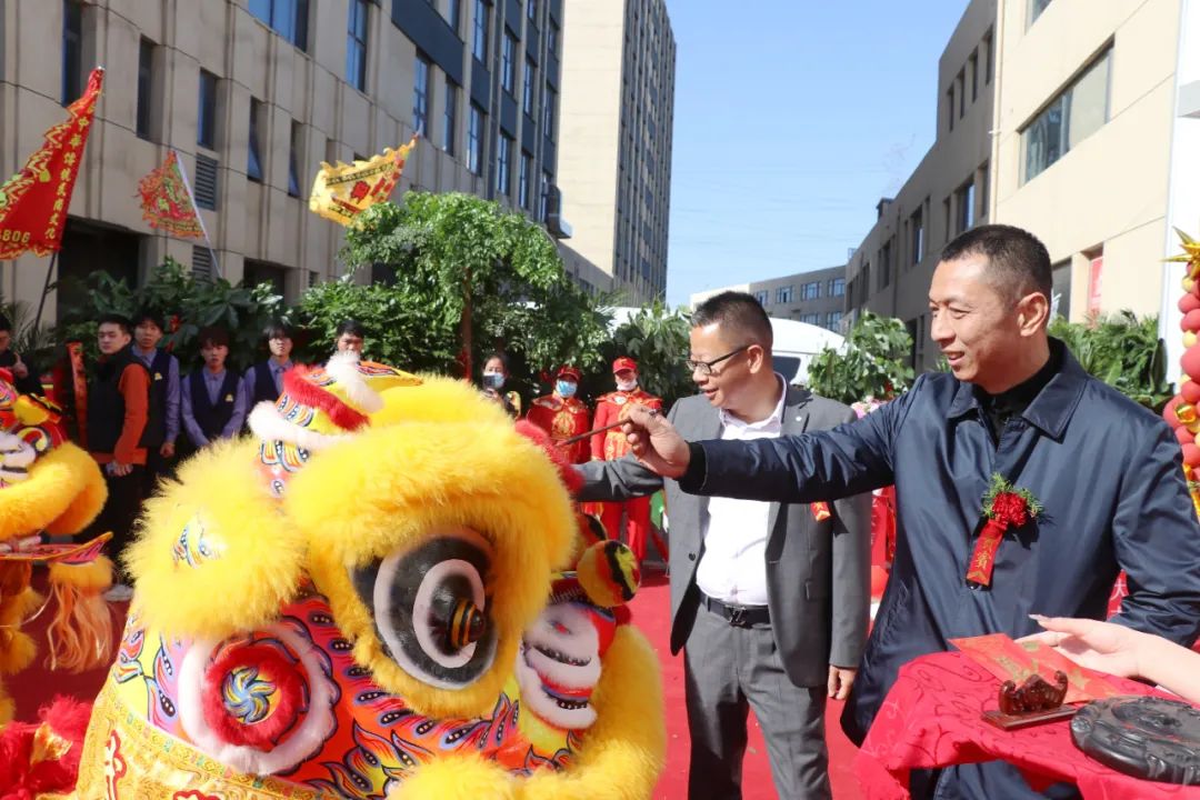 万邦集团热烈祝贺石家班台球俱乐部万邦店盛大开业(图6)